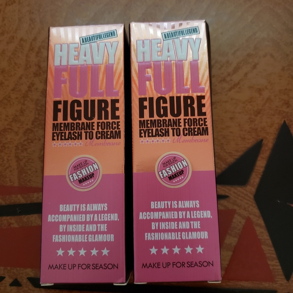 Mascara 4d.